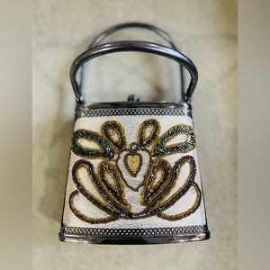 Beautiful beautiful hand bags